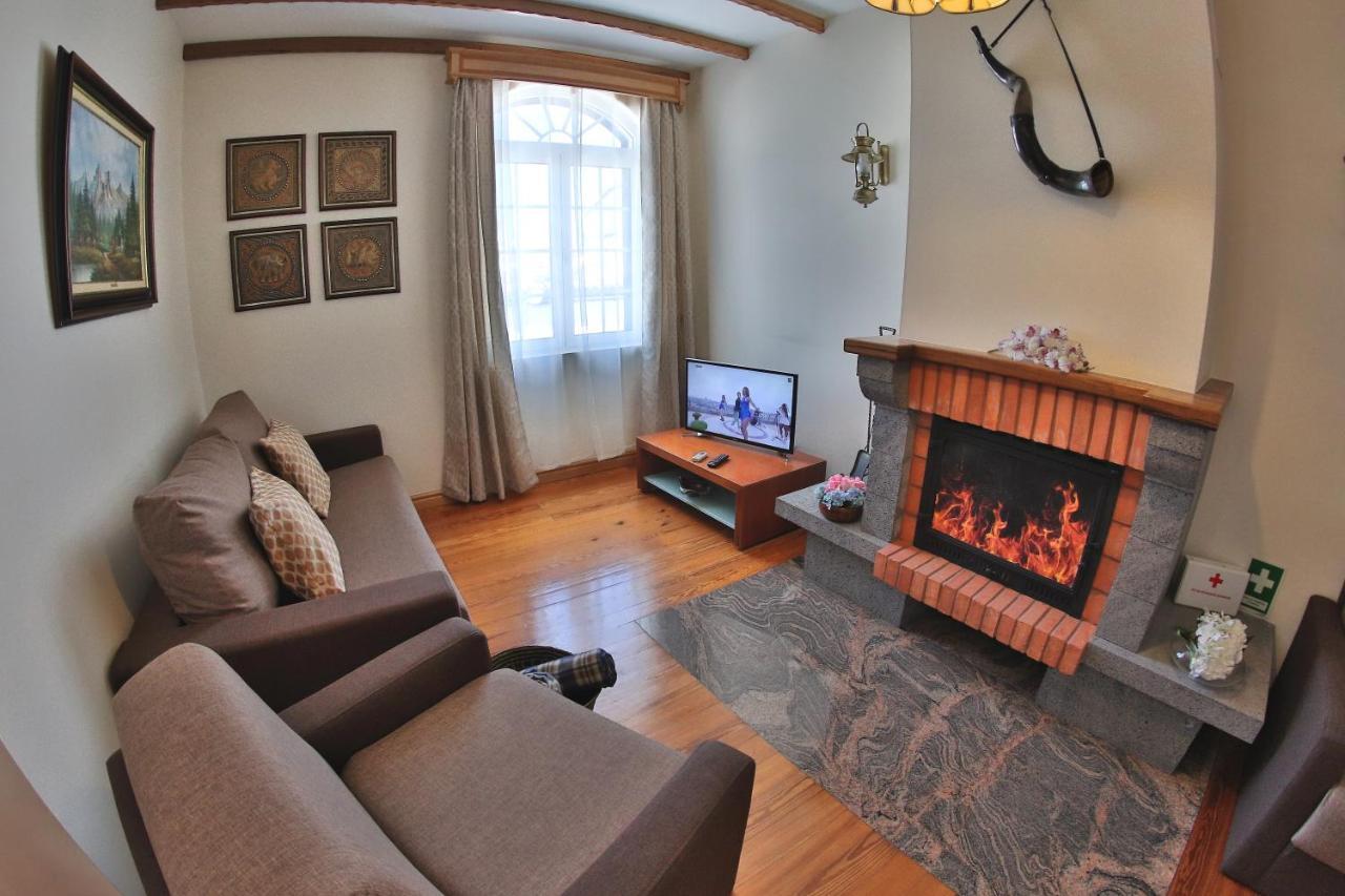 Apartamentos Francisco Martins Вила-Франка-ду-Кампу Экстерьер фото